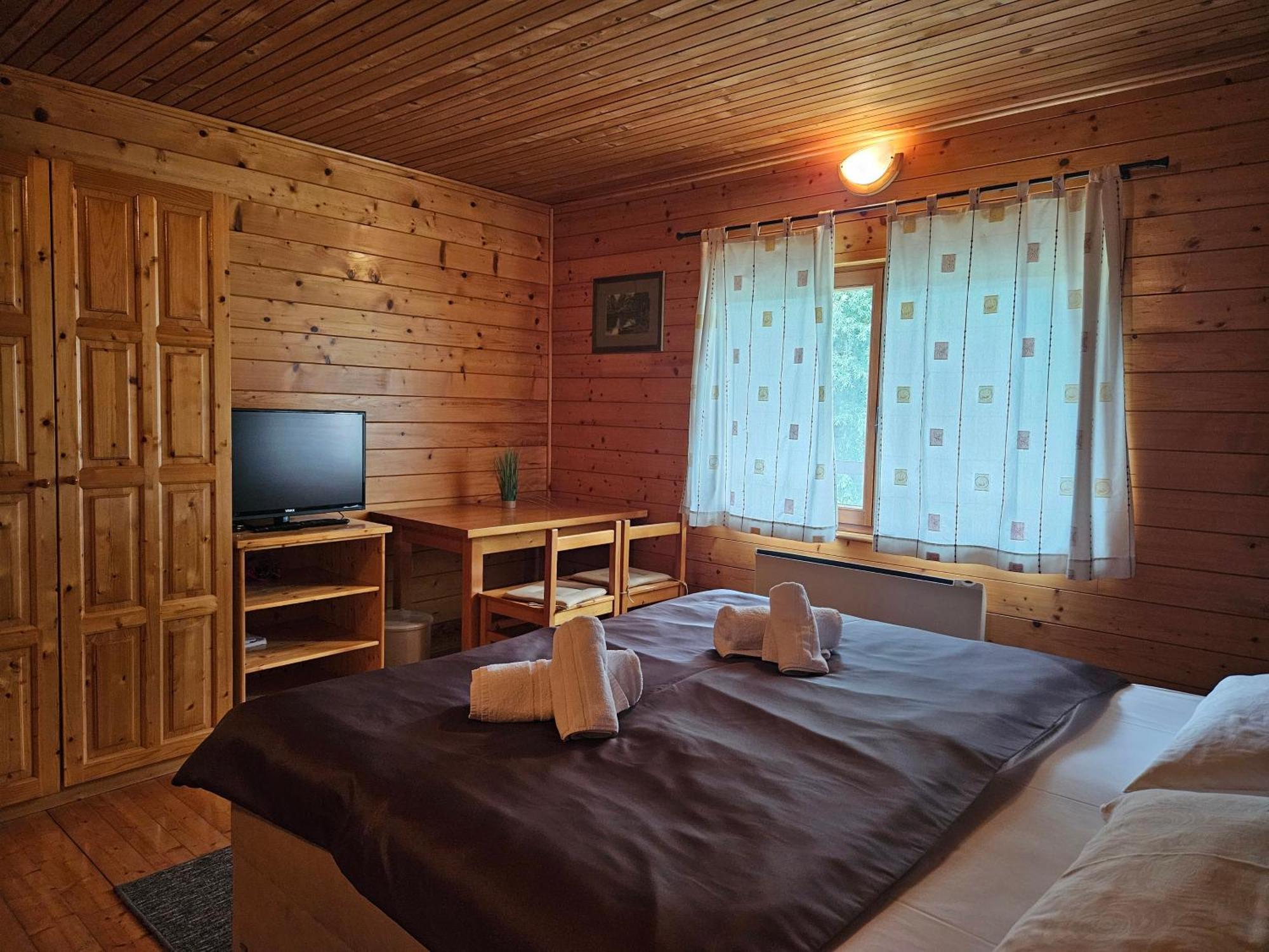 Apartment Mreznicka Kuca ดูกาเรซา ภายนอก รูปภาพ