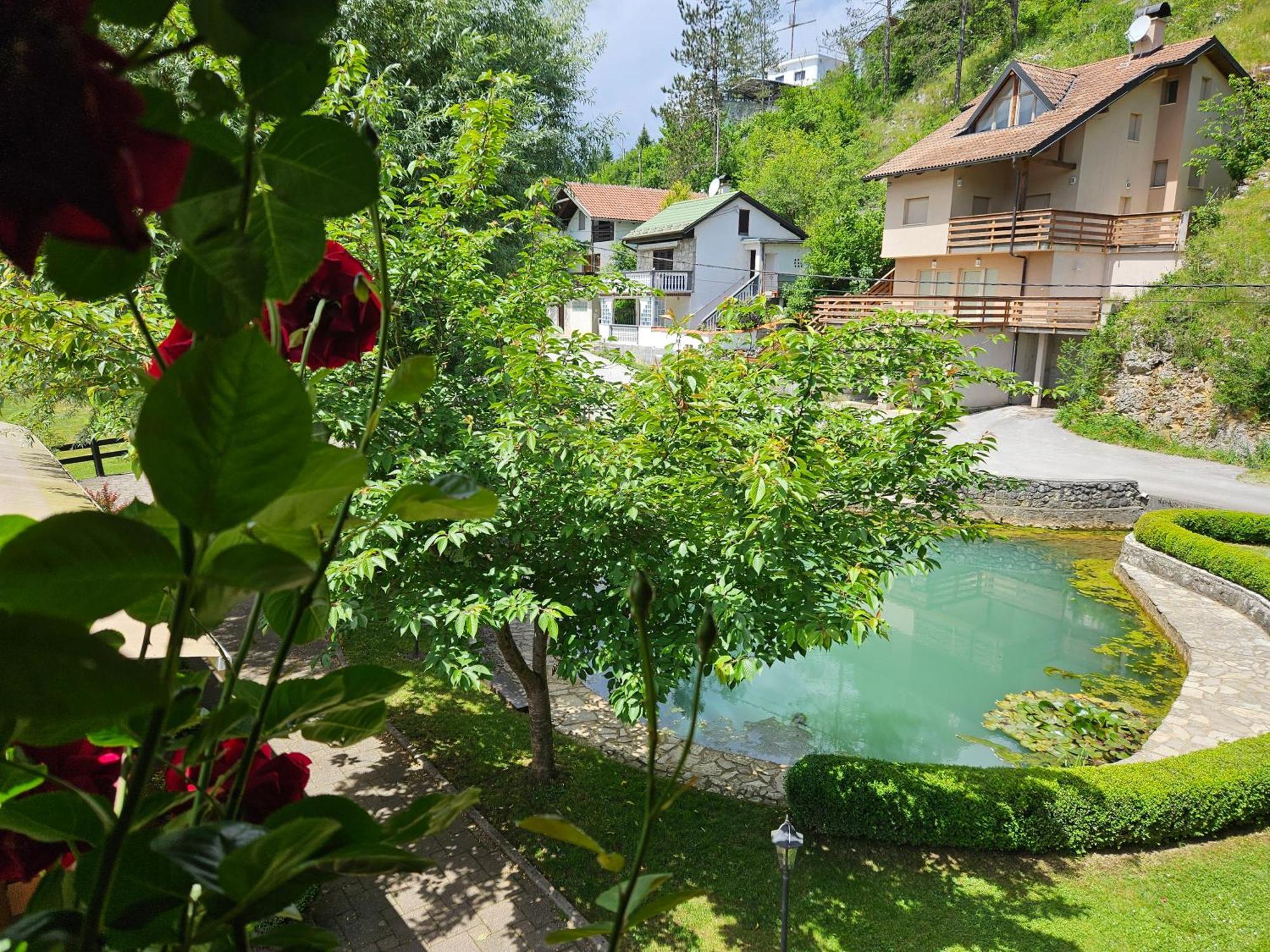 Apartment Mreznicka Kuca ดูกาเรซา ภายนอก รูปภาพ